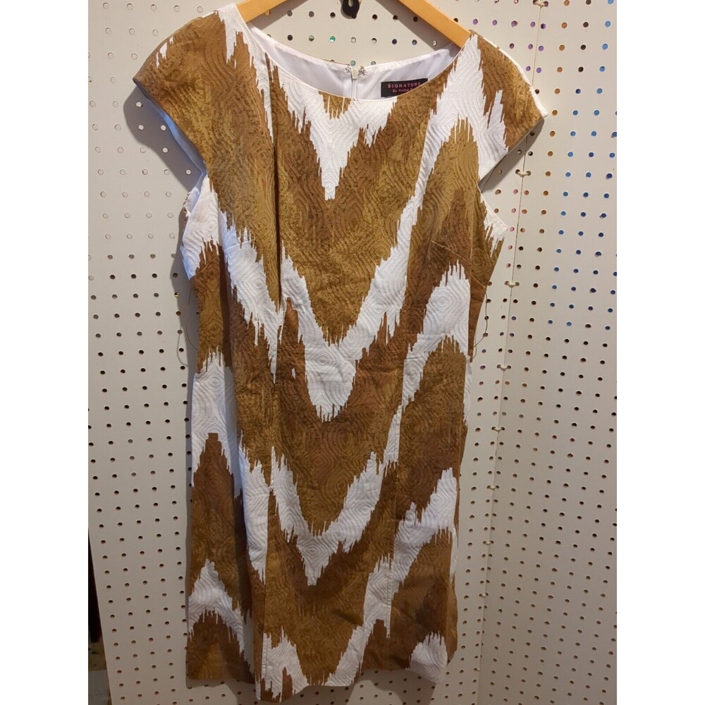 Signature By Robbie Bee Brown White Dress Size 10